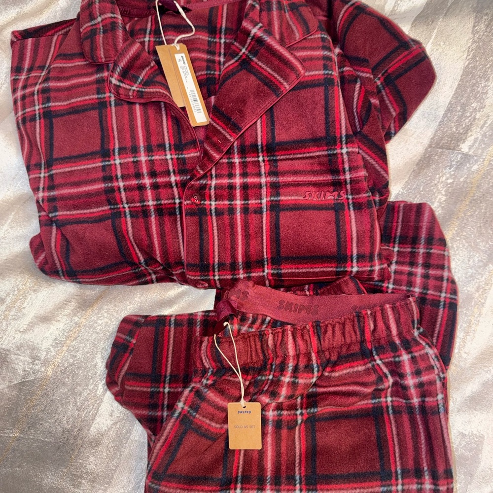 SKIMS Unisex Merlot Plaid Fleece Pajama Set-Size M
